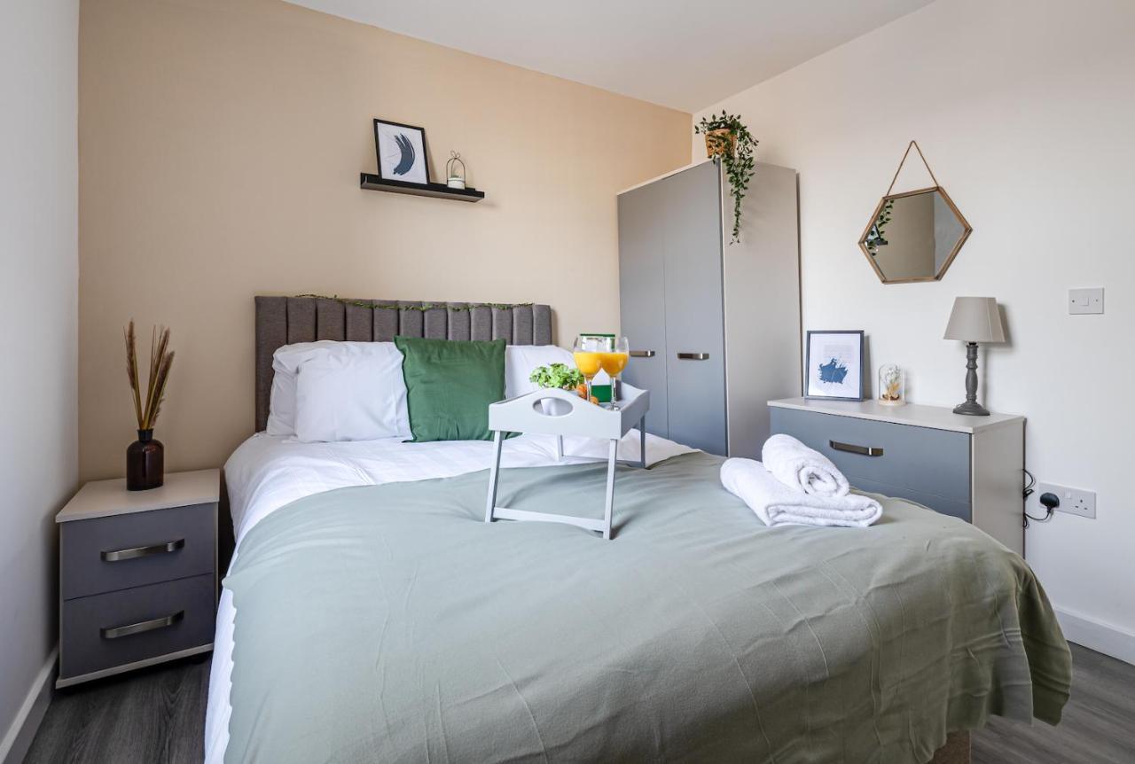 Top Floor Apartment With Private Balcony In Stockport Centre By Hass Haus Ngoại thất bức ảnh