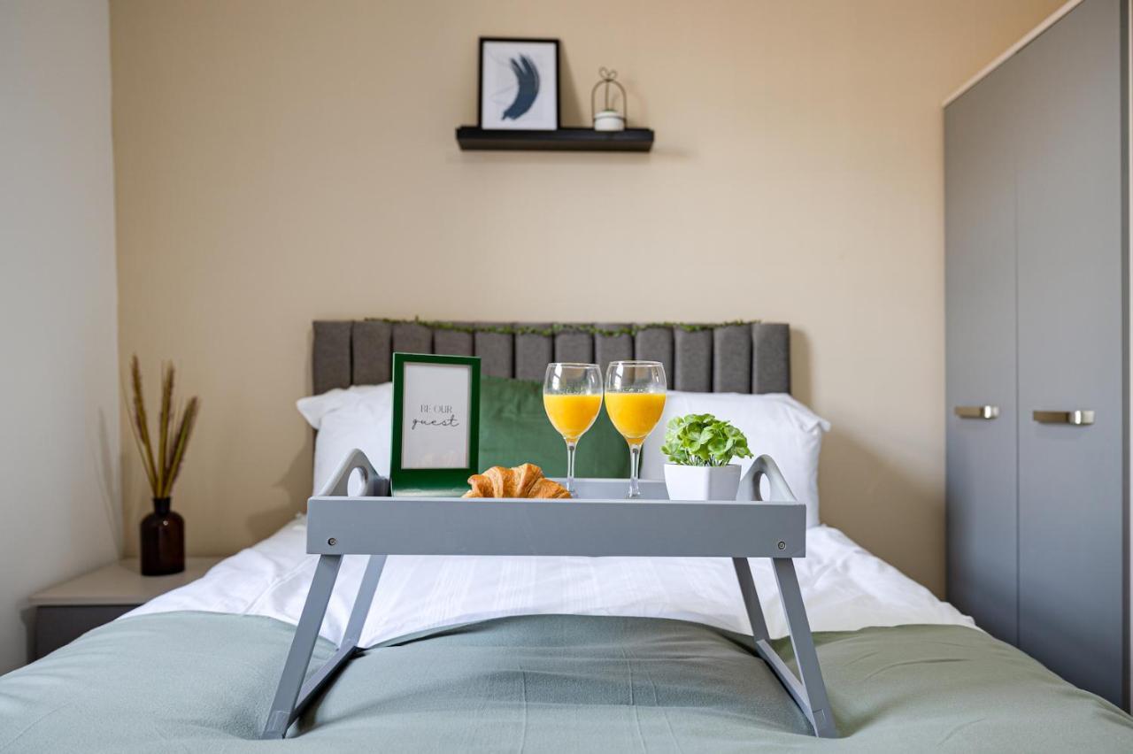 Top Floor Apartment With Private Balcony In Stockport Centre By Hass Haus Ngoại thất bức ảnh