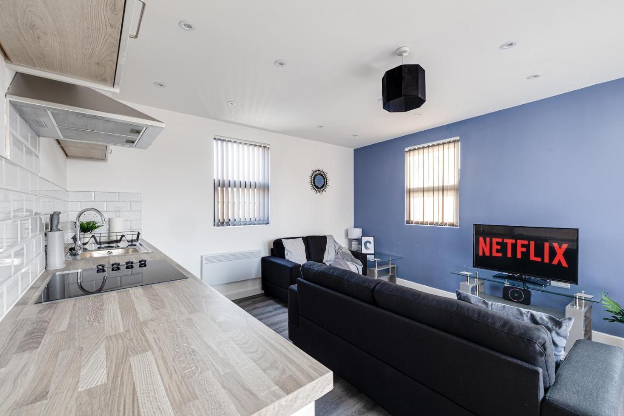 Top Floor Apartment With Private Balcony In Stockport Centre By Hass Haus Ngoại thất bức ảnh